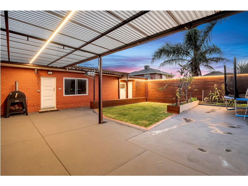 13 Currawong Avenue, Lalor VIC 3075