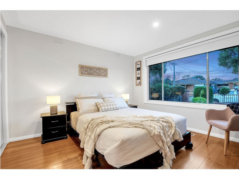 13 Currawong Avenue, Lalor VIC 3075