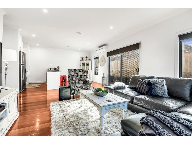 28 Kanangra Terrace, Wollert VIC 3750