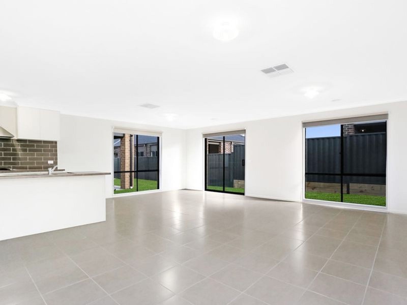 5 Ewing Avenue, Wollert VIC 3750