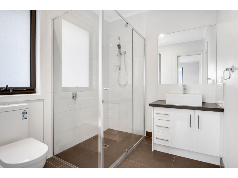 2/94 The Boulevard, Thomastown VIC 3074