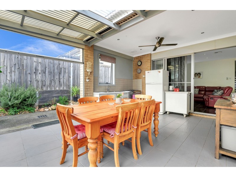 12 Knightsbridge Drive, Epping VIC 3076