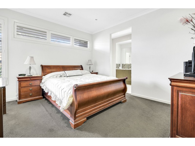 12 Knightsbridge Drive, Epping VIC 3076