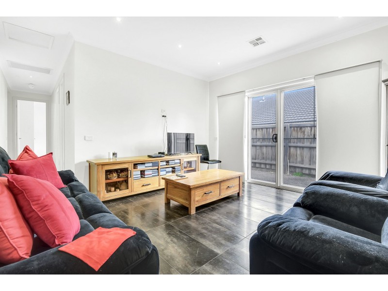 12 Knightsbridge Drive, Epping VIC 3076