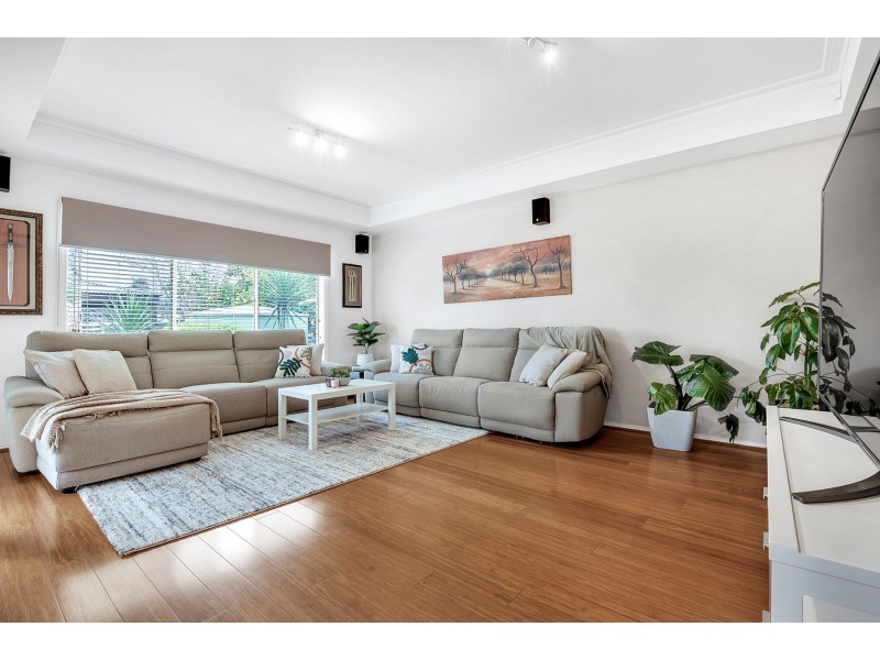 19 Lyons Rise, South Morang VIC 3752