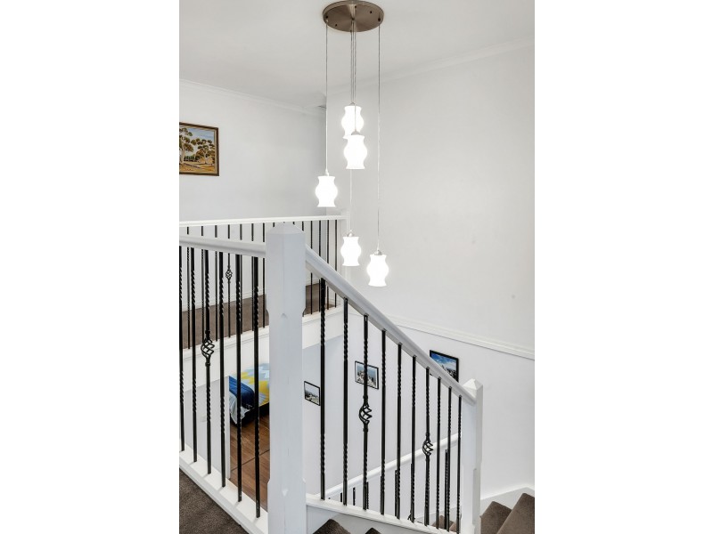 19 Lyons Rise, South Morang VIC 3752