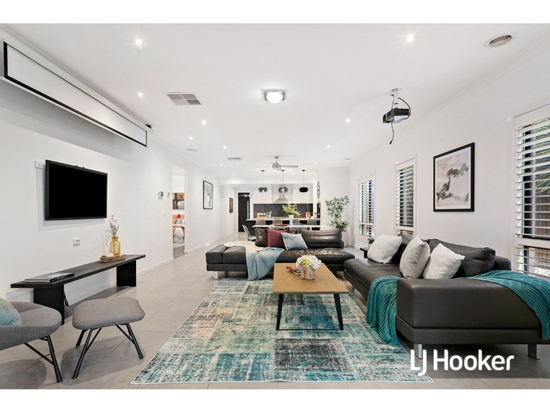 8 Cauduro Way, Epping VIC 3076