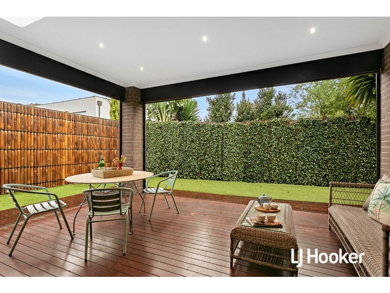8 Cauduro Way, Epping VIC 3076