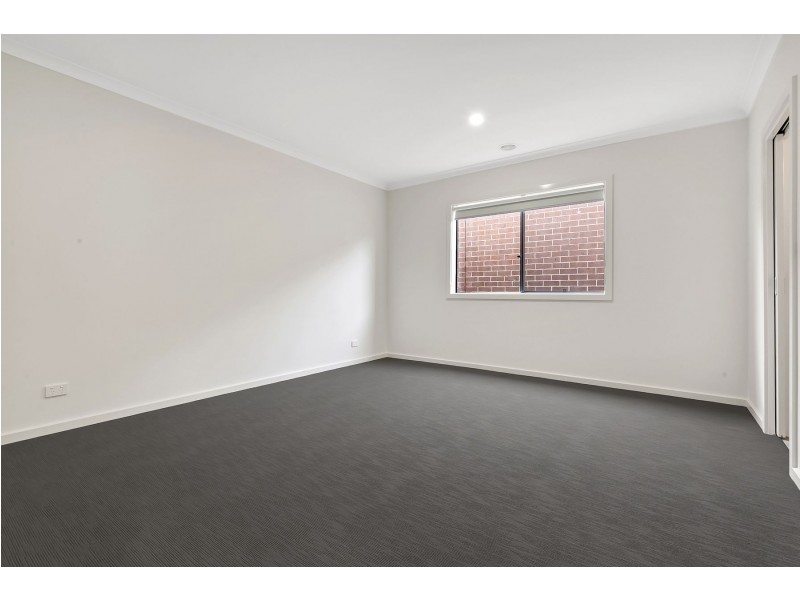 13 Piccadilly Drive, Wollert VIC 3750