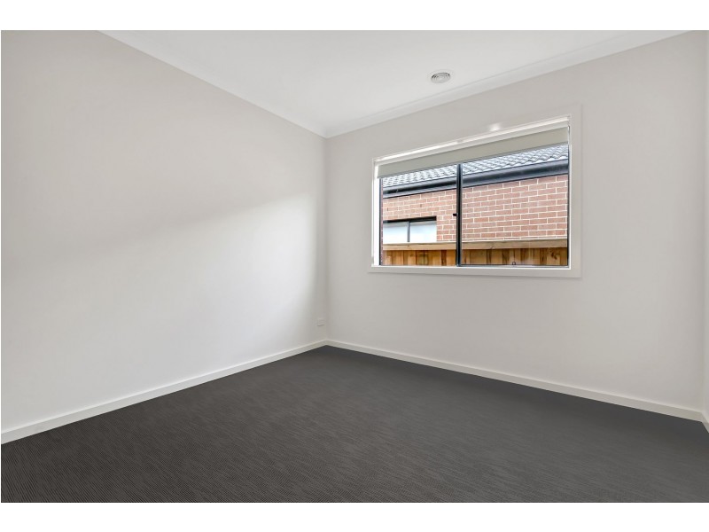 13 Piccadilly Drive, Wollert VIC 3750