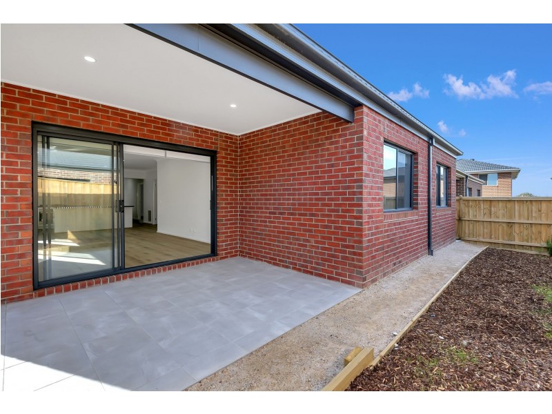 13 Piccadilly Drive, Wollert VIC 3750