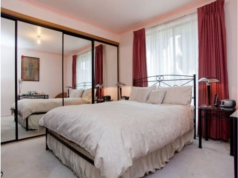 10 Hargrave Court, Mill Park VIC 3082