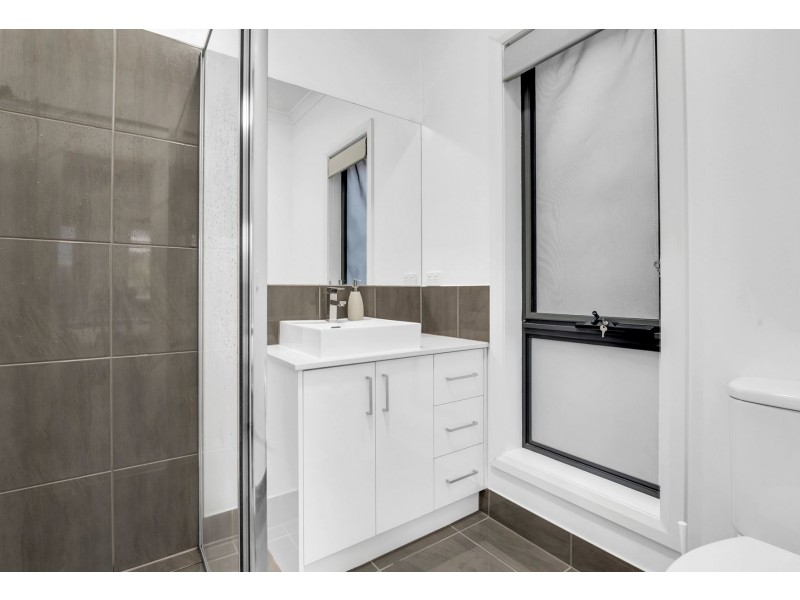 34 Yellow Brick Road, Doreen VIC 3754