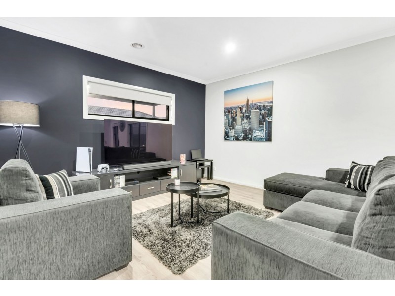 34 Yellow Brick Road, Doreen VIC 3754