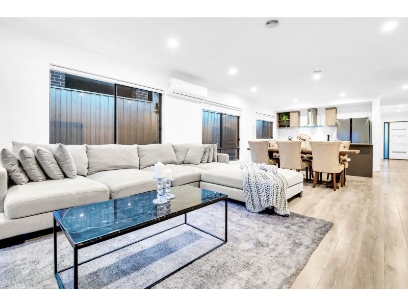 17 Osmond Crescent, Wollert VIC 3750