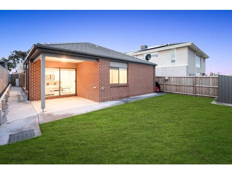 17 Osmond Crescent, Wollert VIC 3750