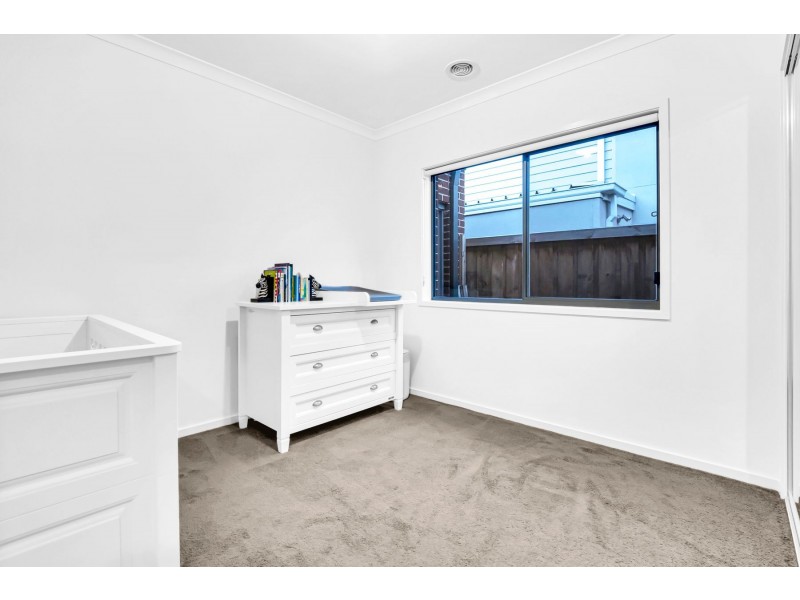 17 Osmond Crescent, Wollert VIC 3750