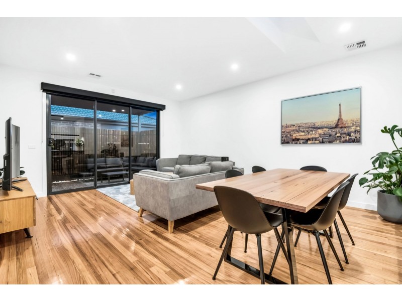 21 Leyburn Parade, Wollert VIC 3750
