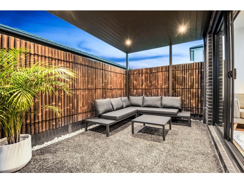 21 Leyburn Parade, Wollert VIC 3750