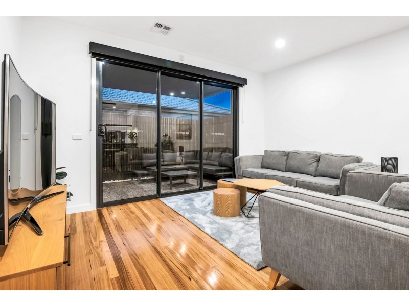 21 Leyburn Parade, Wollert VIC 3750