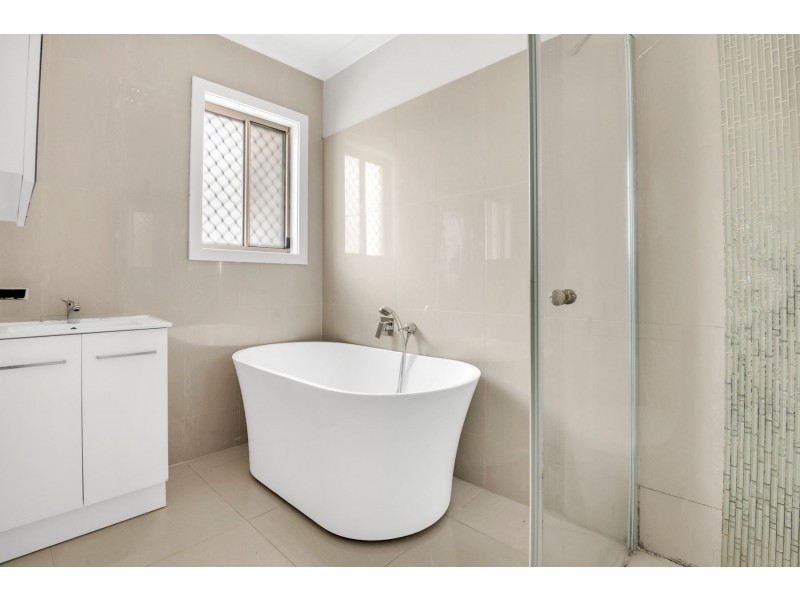 2/13 Balcombe Court, Thomastown VIC 3074