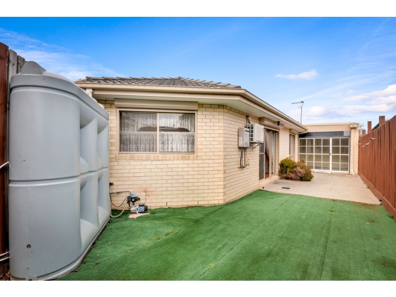 2/13 Balcombe Court, Thomastown VIC 3074