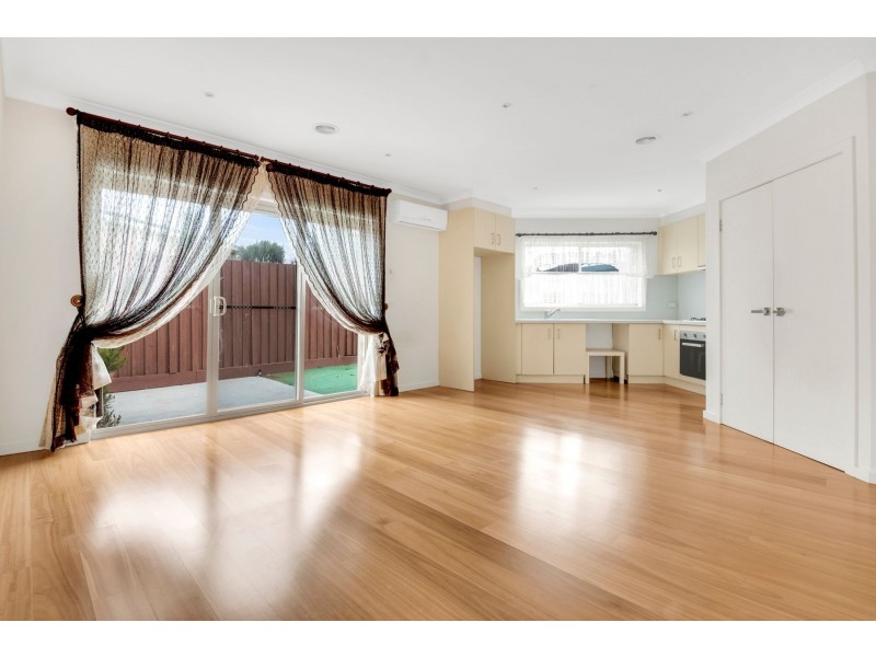 2/13 Balcombe Court, Thomastown VIC 3074