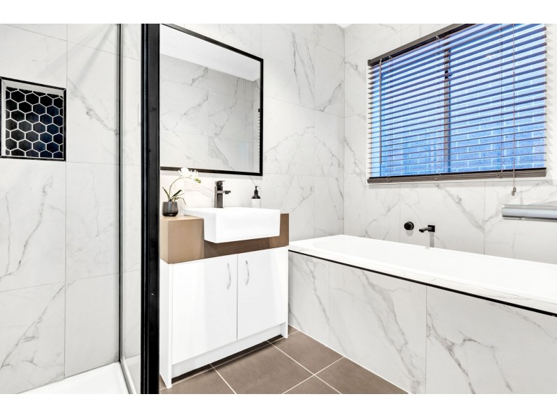 22 Draper Crescent, Epping VIC 3076