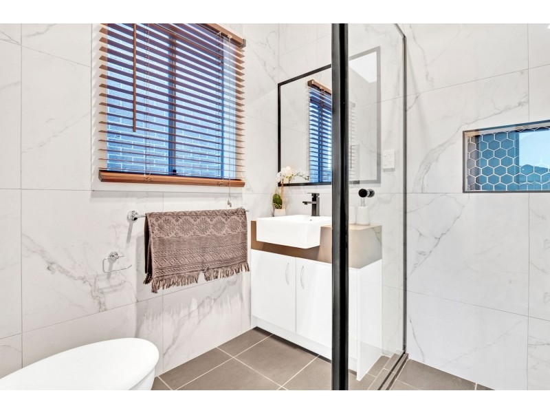 22 Draper Crescent, Epping VIC 3076