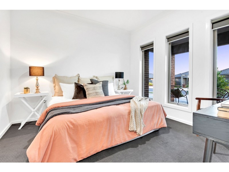 22 Draper Crescent, Epping VIC 3076