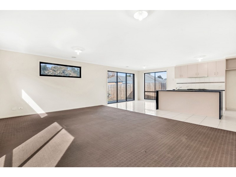 4 Glover Street, Epping VIC 3076