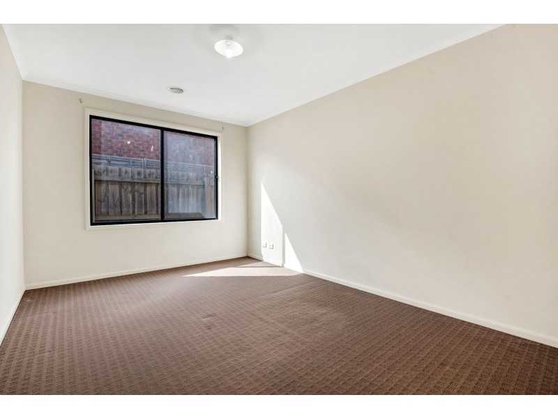 4 Glover Street, Epping VIC 3076