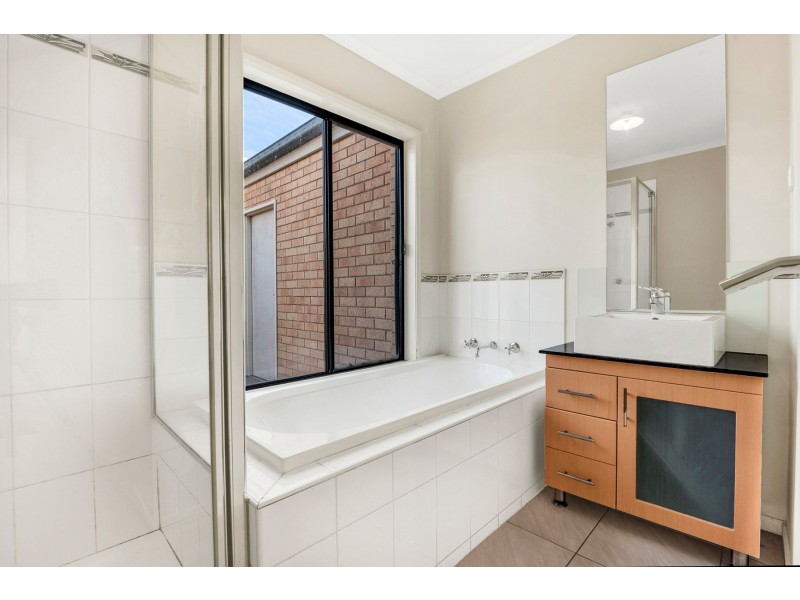 4 Glover Street, Epping VIC 3076