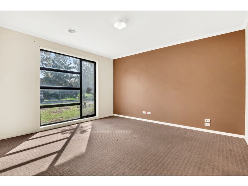 4 Glover Street, Epping VIC 3076