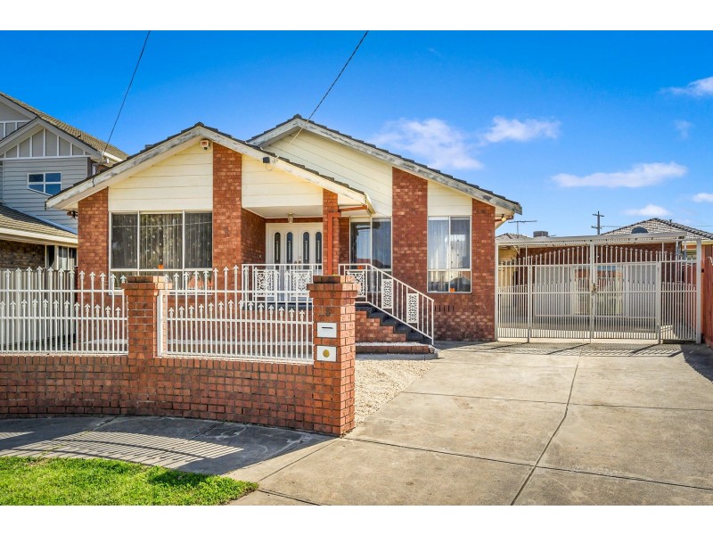 8 Teneriffe Close, Epping VIC 3076