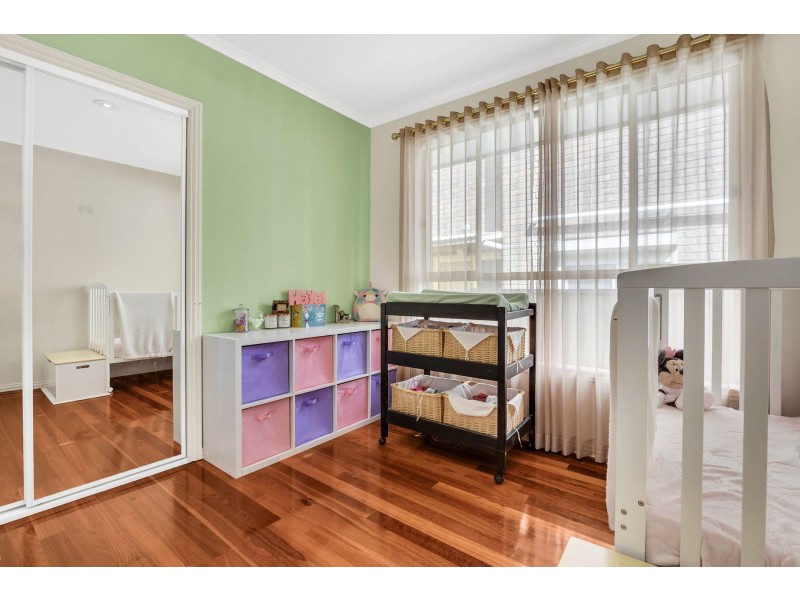 8 Teneriffe Close, Epping VIC 3076