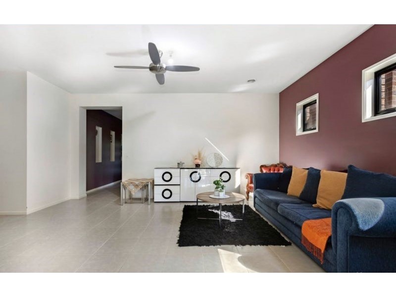 21 Whitelight Avenue, Epping VIC 3076
