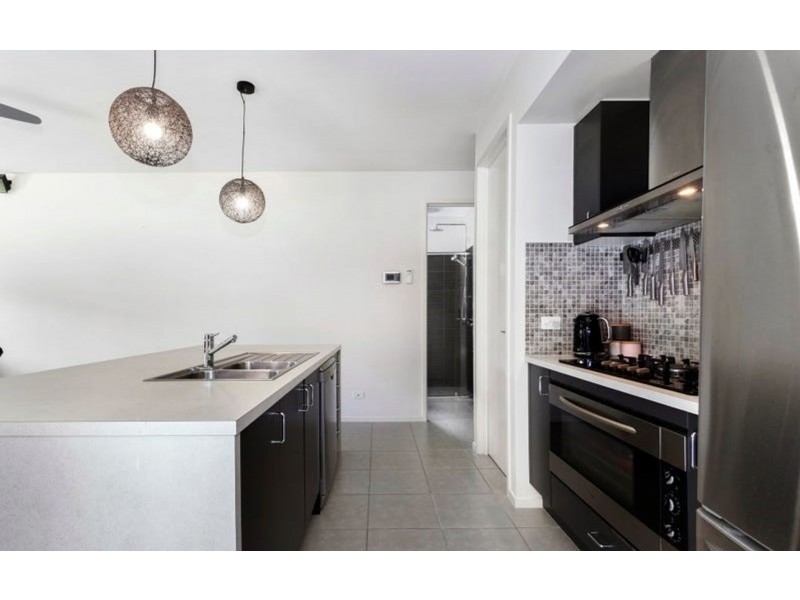 21 Whitelight Avenue, Epping VIC 3076