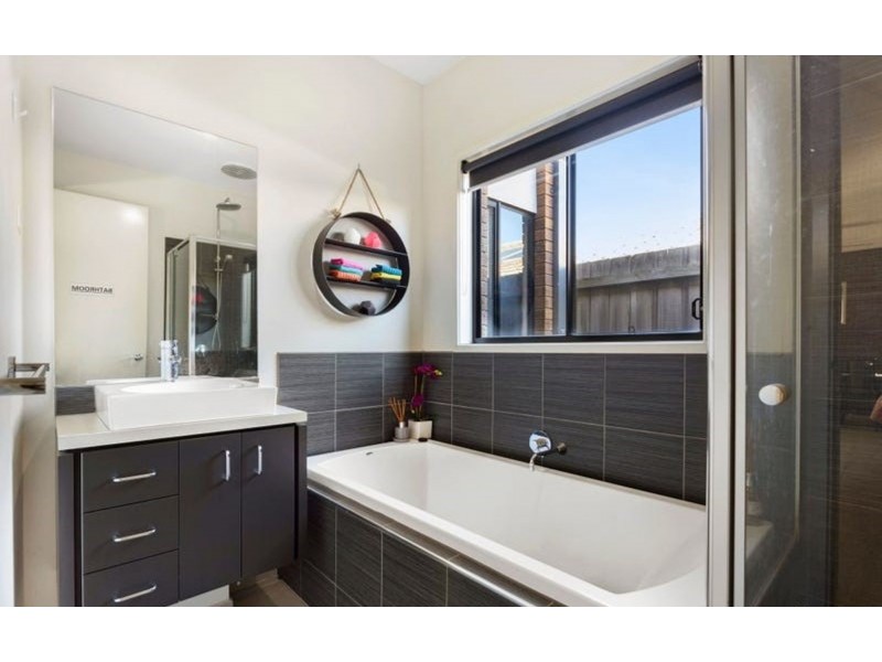 21 Whitelight Avenue, Epping VIC 3076