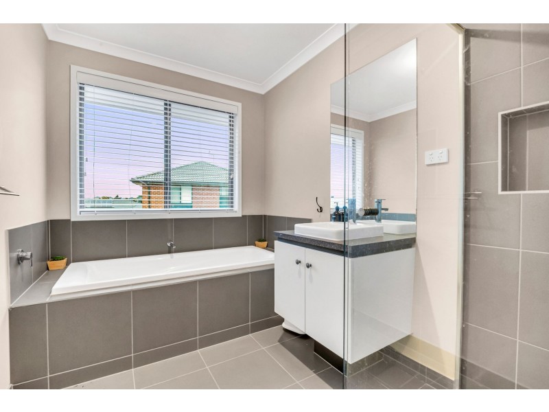 15 Ligures Street, Wollert VIC 3750