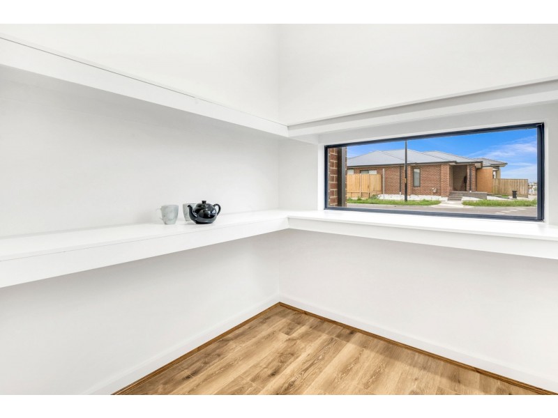 30 Clapham Avenue, Wollert VIC 3750