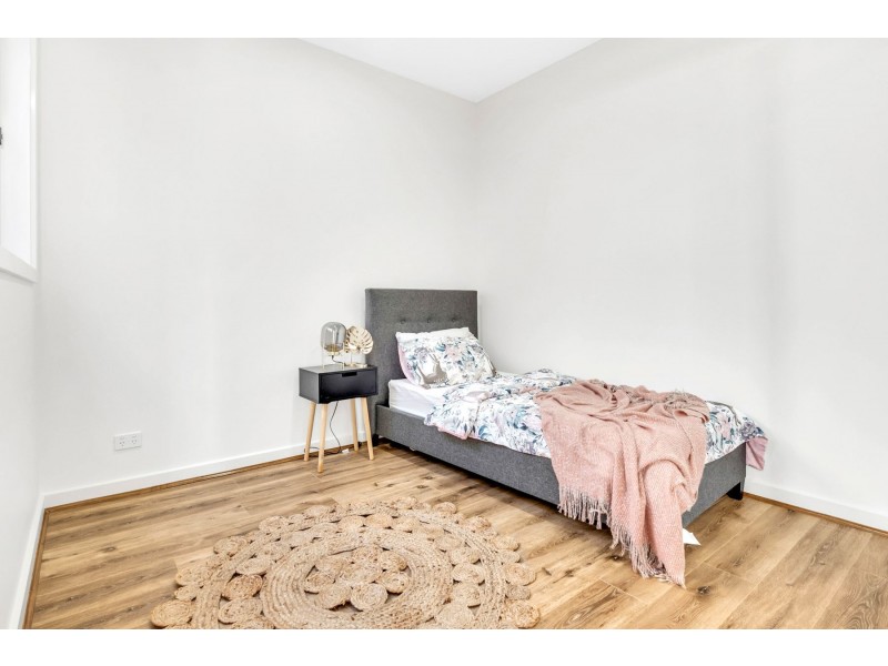 30 Clapham Avenue, Wollert VIC 3750