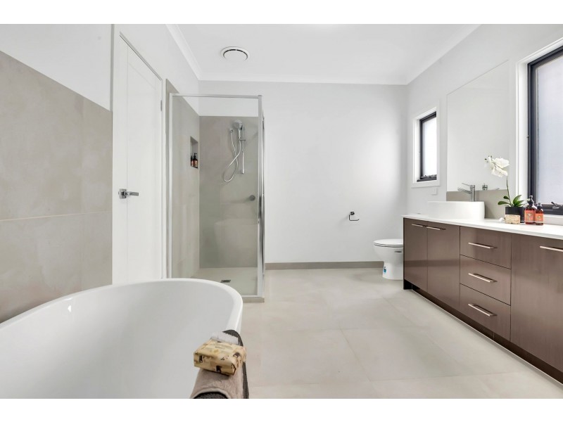 1 Wyperfeld Way, Wollert VIC 3750