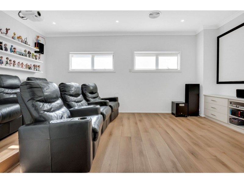 32 Alhambra Drive, Epping VIC 3076