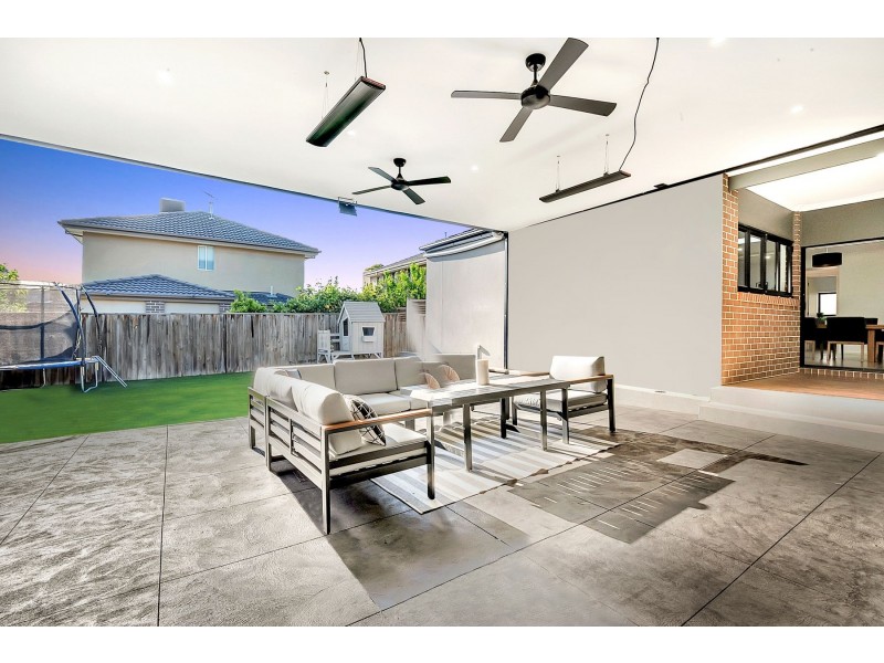 32 Alhambra Drive, Epping VIC 3076