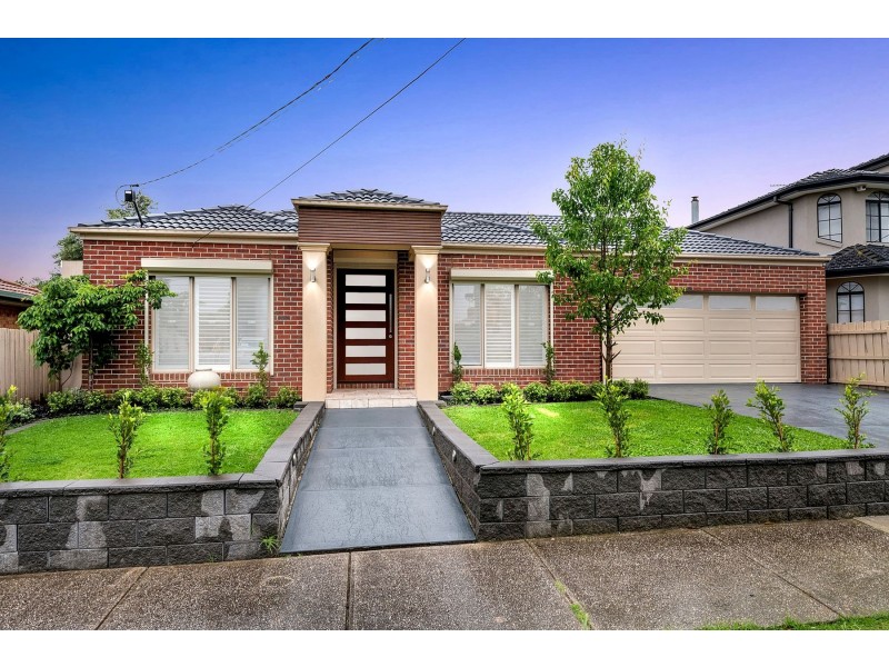 11 Benaroon Drive, Lalor VIC 3075