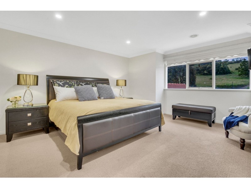 89 Meridian Drive, South Morang VIC 3752