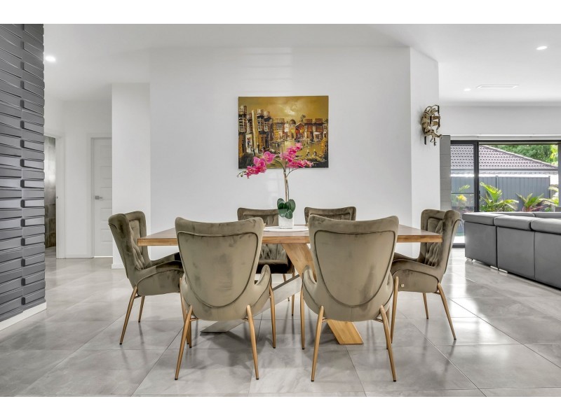 24 Bellevue Boulevard, South Morang VIC 3752