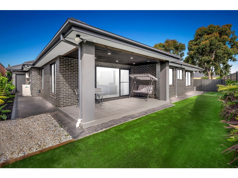 24 Bellevue Boulevard, South Morang VIC 3752