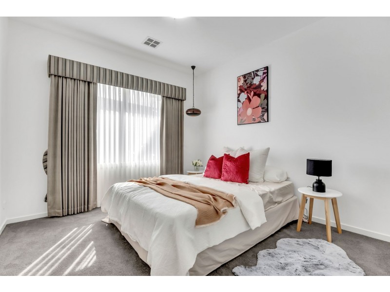 24 Bellevue Boulevard, South Morang VIC 3752